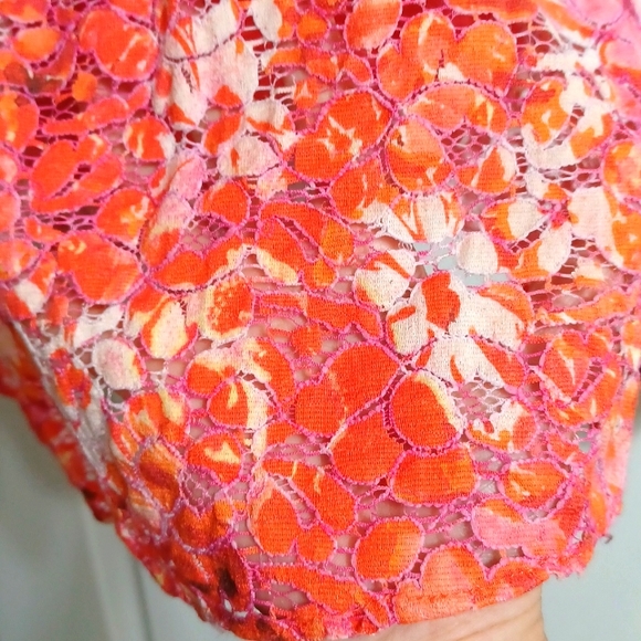 Guess floral tank top - Picture 5 of 5